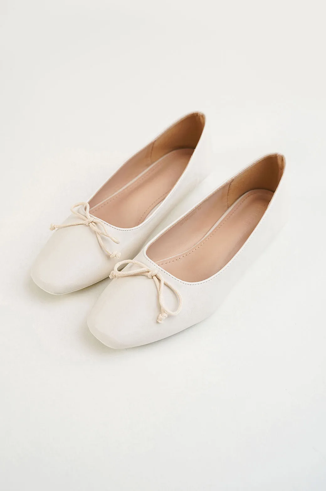BALLET PUMPS
