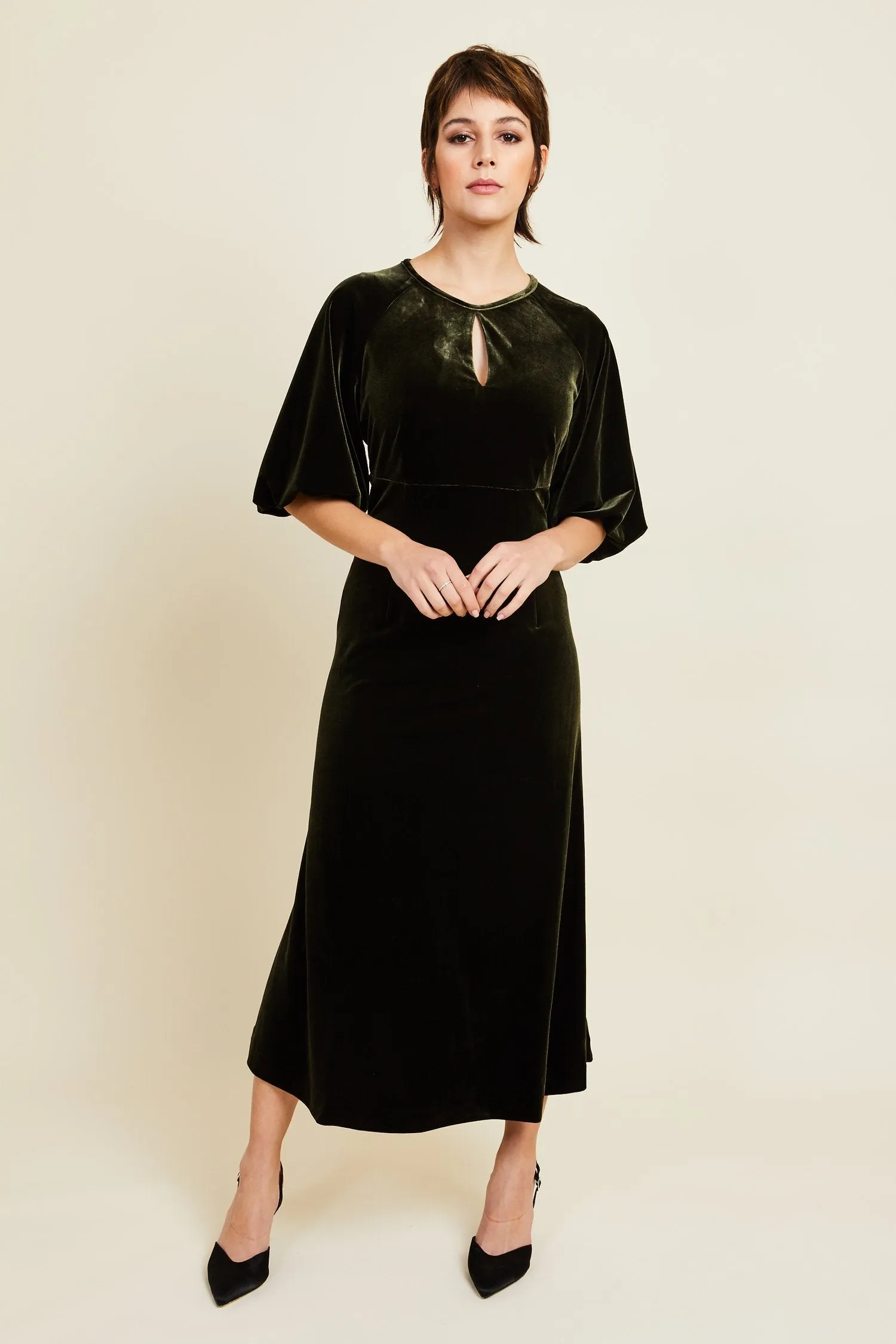 Kamare Velvet Dress - Olive