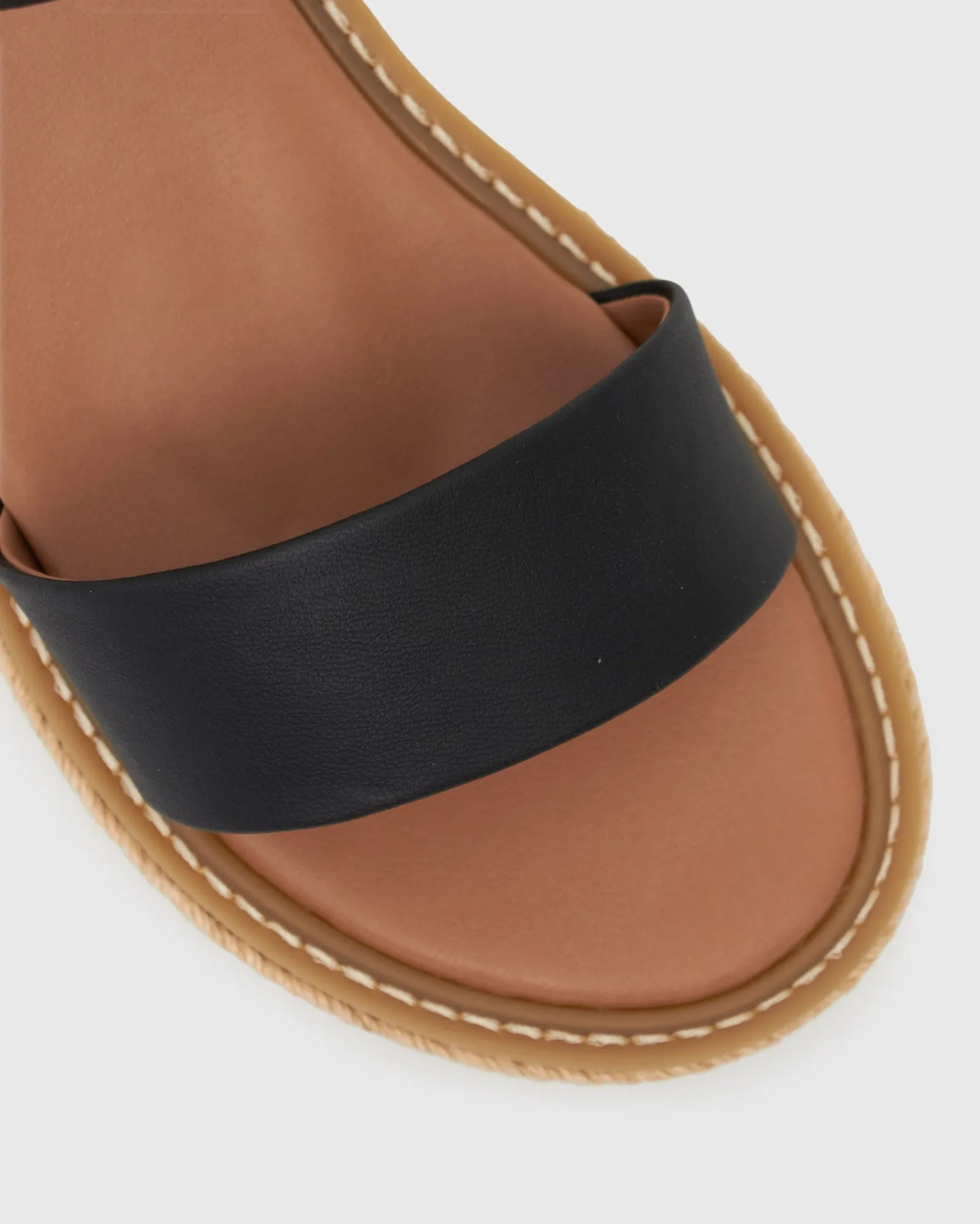 QUOE Vegan Wedge Sandals